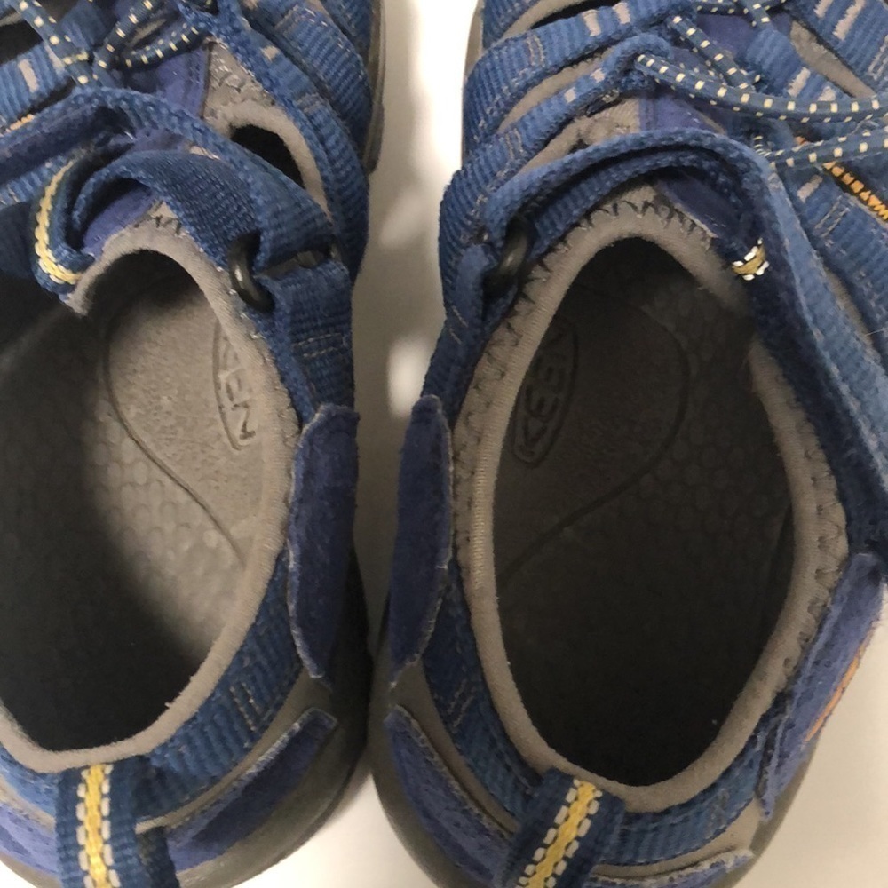 Keen waterproof sandals in navy blue and grey - Picture 8 of 9